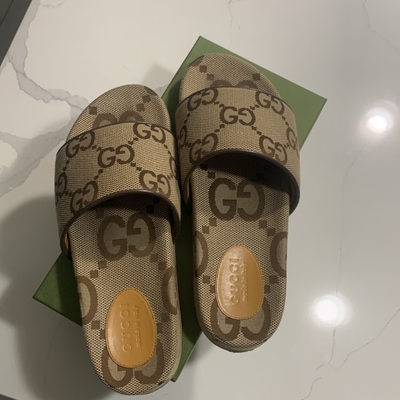 Gucci Slides - Picture 4 of 5